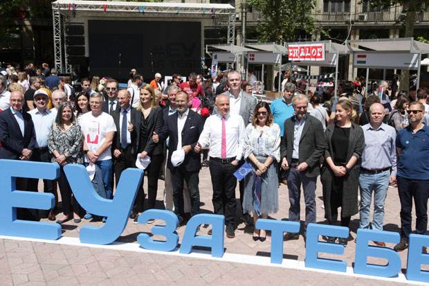  Отворен “Град Европе” у Београду - ЕУ са Србијом сваки дан (ФОТО)