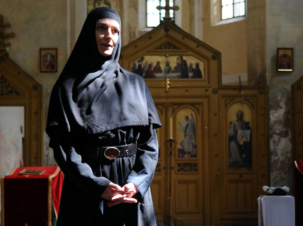 Мати Герасима сама уз вучјака служи свом народу