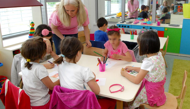 Граде пет вртића у Новом Београду