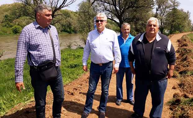 Модрича спроводи мере редовне одбране од поплава (ФОТО)