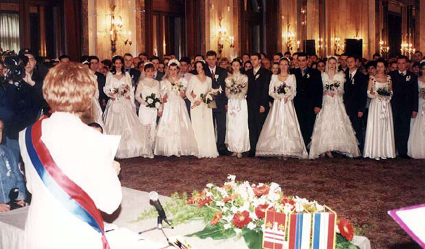 Своју љубав крунисали уз сирене и НАТО бомбе