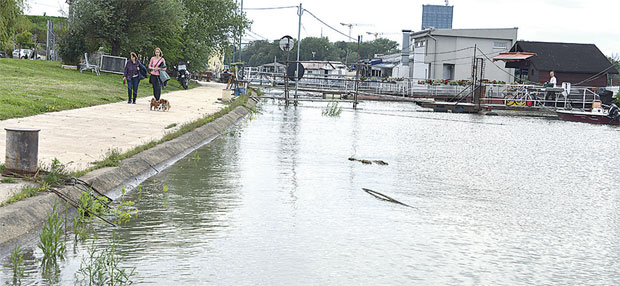 КИШЕ ПРЕТЕ, БЕДЕМИ ЈАКИ: Очекиване падавине вишеструко мање него 2014. 