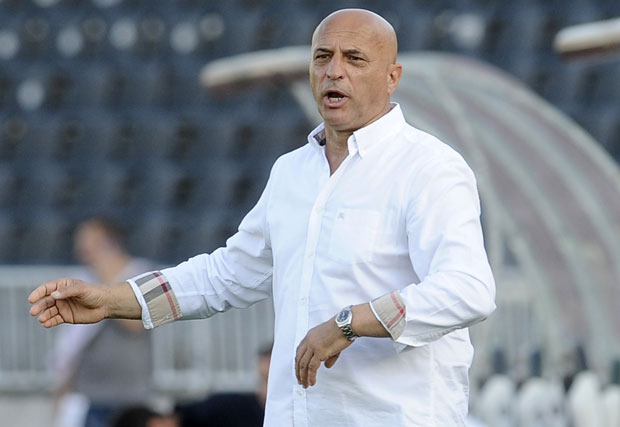 Антић дели и васпитне!?