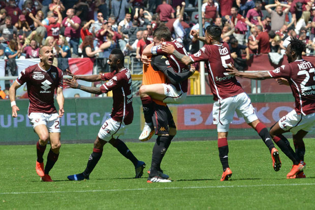 Торино победио Сасуоло, наставља се борба за опстанак