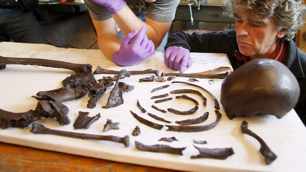 АРХЕОЛОЗИ У ЧУДУ: У викиншком гробу није био мушкарац, већ...