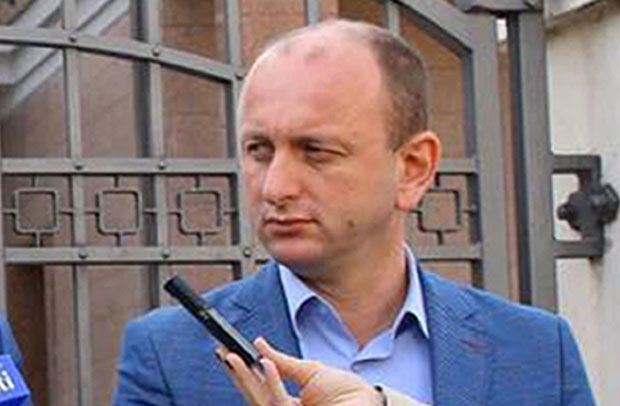 КНЕЖЕВИЋ ОПЛЕО ПО АМБАСАДОРКИ САД: Приредили се скандал сопственој држави