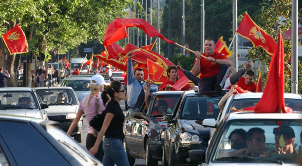 РЕЖИМ ЖЕЛИ ДА СЛОМИ КИЧМУ СРПСКОМ НАРОДУ: Притисцима праве Црногорце