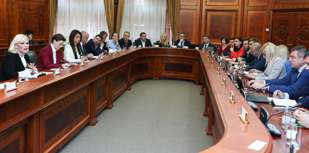 ИЗДАВАЊЕ ГРАЂЕВИНСКИХ ДОЗВОЛА У СРБИЈИ: Престоница спушта рејтинг?