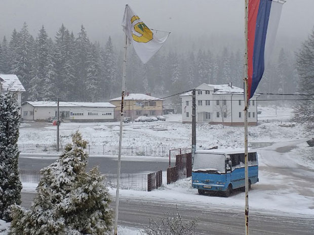 Забелео снег на Влашићу и у Источном Дрвару