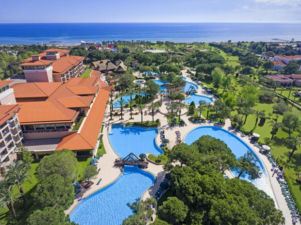 ТОП 3 ХОТЕЛА ЗА ИДЕАЛАН ПОРОДИЧНИ ОДМОР: Анталија, Бодрум или Хургада, изаберите најбоље за вашу породицу 