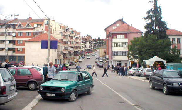 БРУКА У СЈЕНИЦИ: Карађорђе је злочинац који је убио 3.000 људи