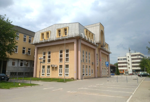 ОСУЂЕН НАПАСНИК: Намамио малолетника да заједно раде фискултурне вежбе 