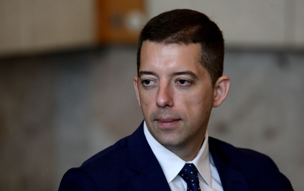 Ђурић: Храбро, референдумски на изборе 19. маја;  Важно је што је сазвана седница о Космету