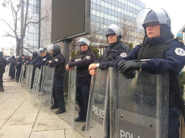 Албанци ризикују хаос на северу!