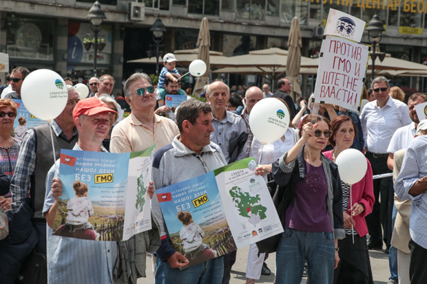 ПРОТЕСТИ У БЕОГРАДУ због ГМО