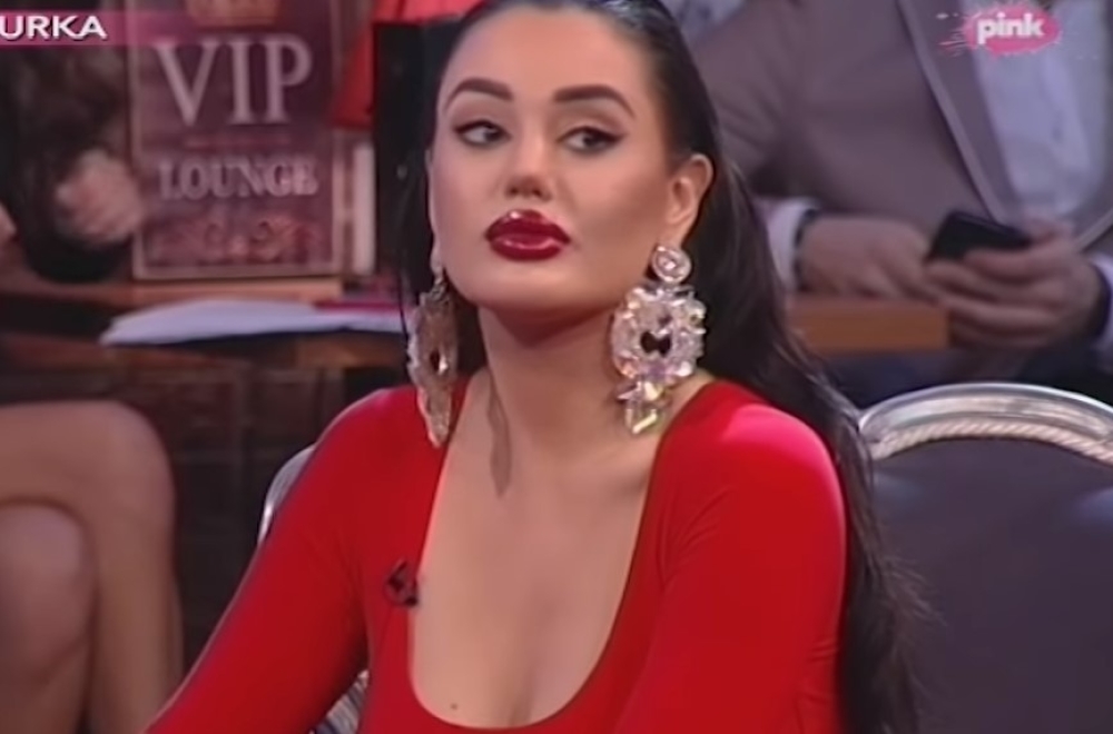 ШОК У СТУДИЈУ, БИВШИ ДЕЧКО РАСКРИНКАО АНУ КОРАЋ: Открио све детље о њеним естетским операцијама, цифрама које је добијала за секс...(ВИДЕО)