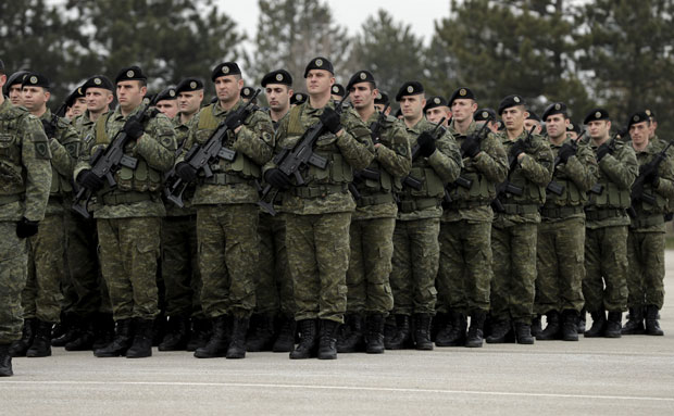 ВОЈНА ВЕЖБА У ХРВАТСКОЈ: И косовски војници у америчком десанту на Слуњ
