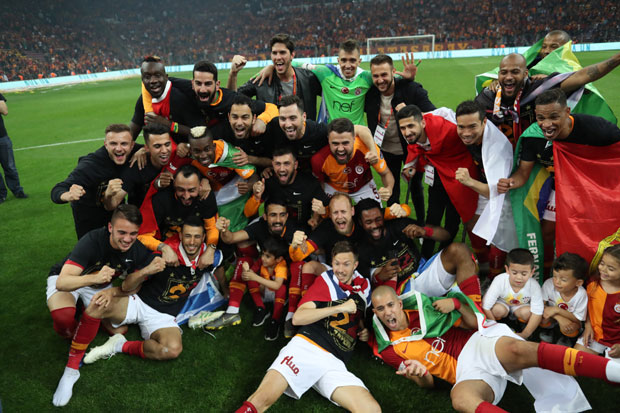 Галатасарај одбранио титулу