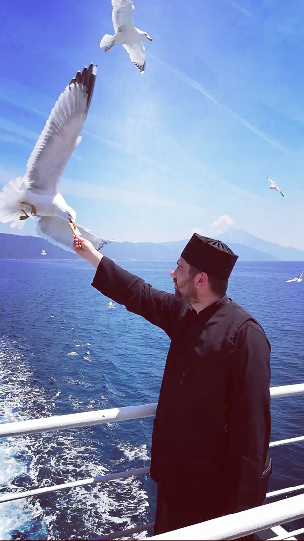 СВЕШТЕНИК ВЕРНИЦИМА МИО: Ђакон мр Саво Лазић, велики ходочасник, омиљен у свакој групи 