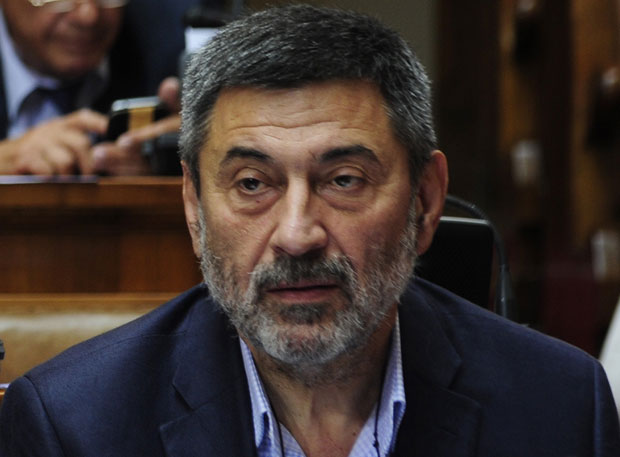 ШПИЈУНКА: Мед па Ноле