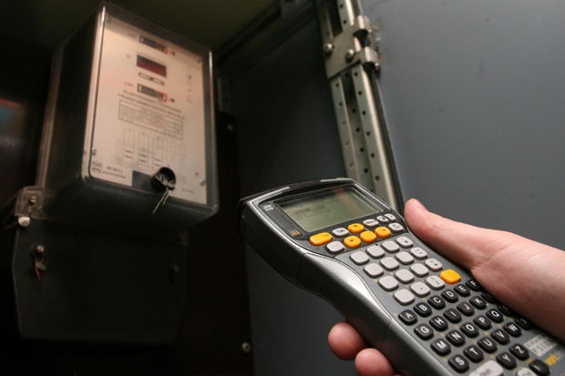 ЕЛЕКТРОКРАЈИНА НАЈАВИЛА НУЛТУ ТОЛЕРАНЦИЈУ: Струја мора да се плати; Дужници поручују да су им џепови све тањи