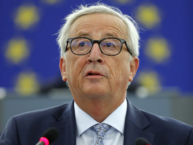 ЈУНКЕР У БЕЧУ: Нећу да се мешам у аустријску политичку кризу, иако бих волео