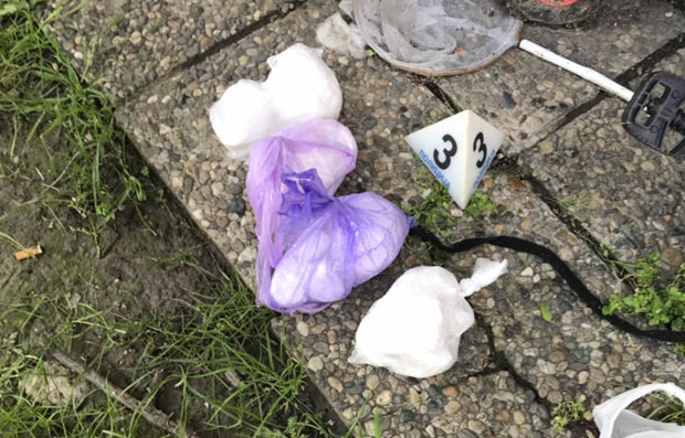 ПЕТОРКА ИЗА РЕШЕТАКА: Милионски товар таблета спремили за Шведску?