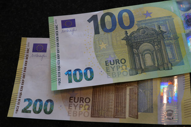 Од 28. маја нови дизајн новчаница од 100 и 200 евра