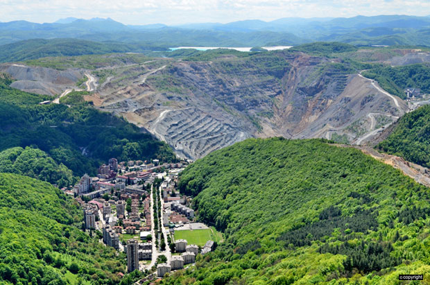 Мајданпечким кругом од неба до подземља (ФОТО)