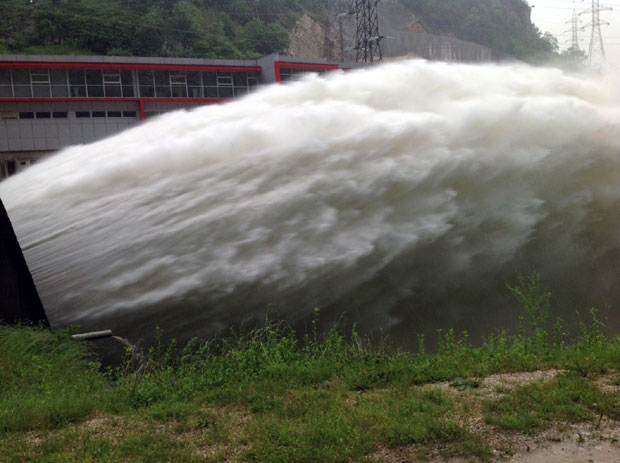 Километри плутајућег отпада уништили мрежу на Бочац језеру
