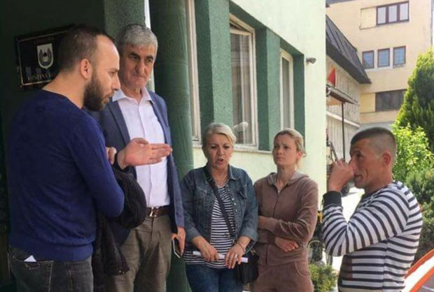 Рожаје: Махао жилетима испред општине па нестао