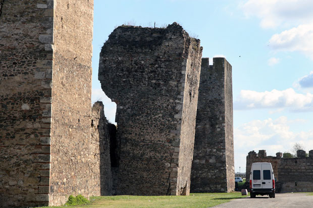 ОБЈАШЊЕЊЕ МИНИСТАРСТВА КУЛТУРЕ И ИНФОРМИСАЊА: Обнова у Смедереву без застоја