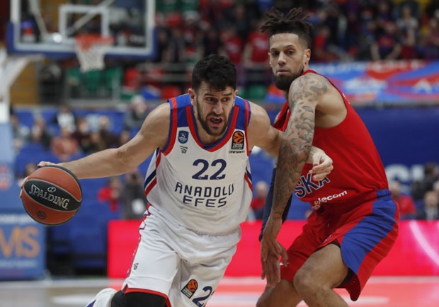 Мицић у Ефесу до 2021.