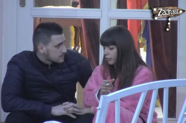 Зола откачио Миљану