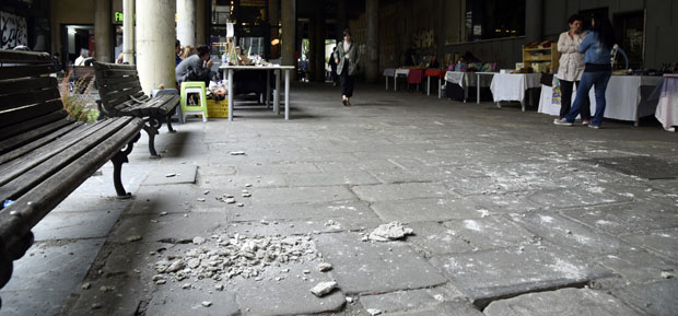 Поново пао плафон у Безистану