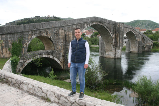 Жели да постане технолог