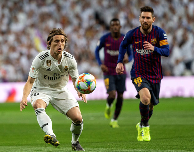 ПРЕДСЕДНИК РЕАЛА ПРИЗНАО: Модрићу је продужен уговор због Златне лопте