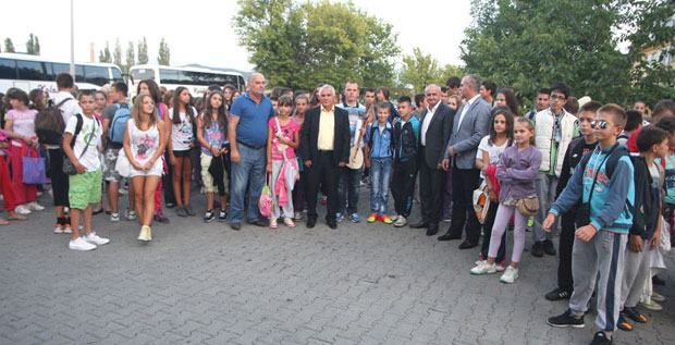 САВЕТ МИНИСТАРА БИХ ОДОБРИО: 889 ученика са Косова може у БиХ