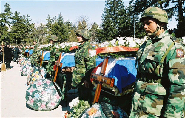 Борце из 99. изручују Тачију?