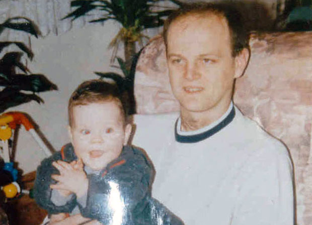 Убили малог Марка у очевом наручју