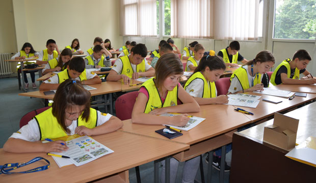 ЕДУКАЦИЈА СПАШАВА ДЕЦУ У САОБРАЋАЈУ: Неђо Трнинић присуствовао финалном републичком такмичењу
