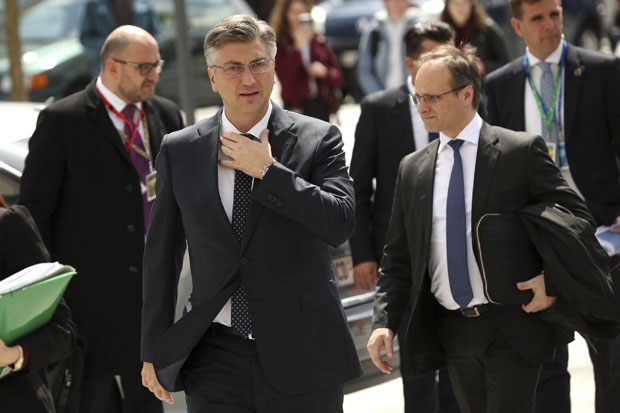 Пленковић се сели у Брисел?