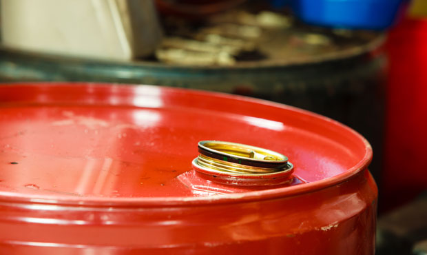 ИРАНСКИ ЗВАНИЧНИК УПОЗОРИО: Чим се испали први метак у Заливу,нафта иде изнад 100$