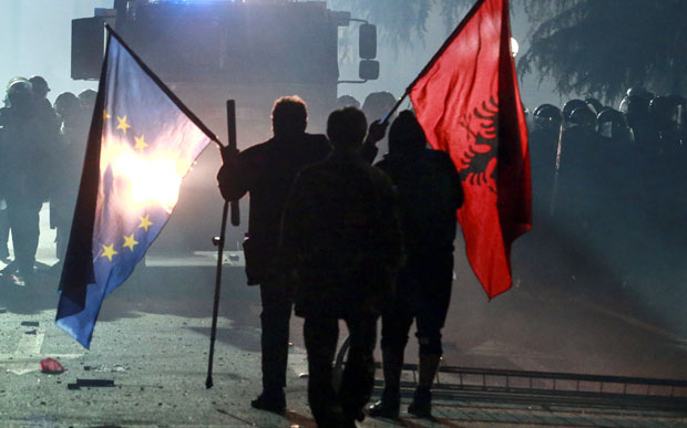 Враћање виза Албанцима, ЕК покренула процедуру