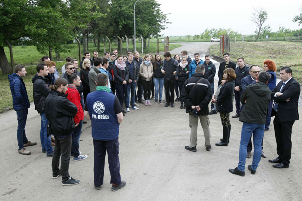 Аустријски студенти у посети српском аграру
