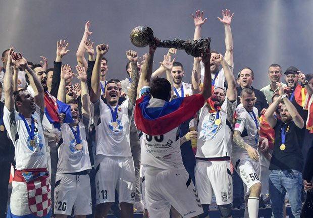 Авион, свечани дочек и новчана награда за рукометаше Вардара