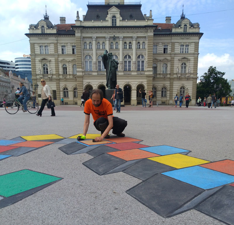 ЗМАЈЕВЕ ДЕЧЈЕ ИГРЕ: Нек је ведро све по свету