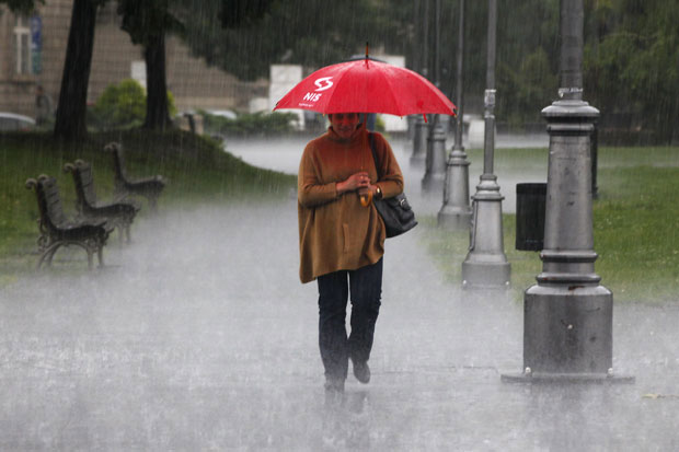 УПОЗОРЕЊЕ РХМЗ: У току дана обилне падавине и пљускови