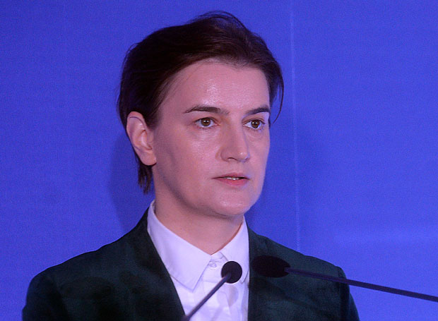 Брнабић: У Париз идемо због дијалога, Приштина то не жели