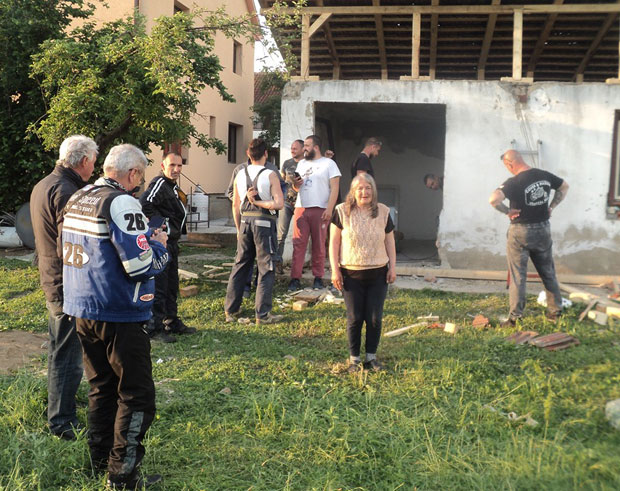 Ружица из приколице ће добити нови дом